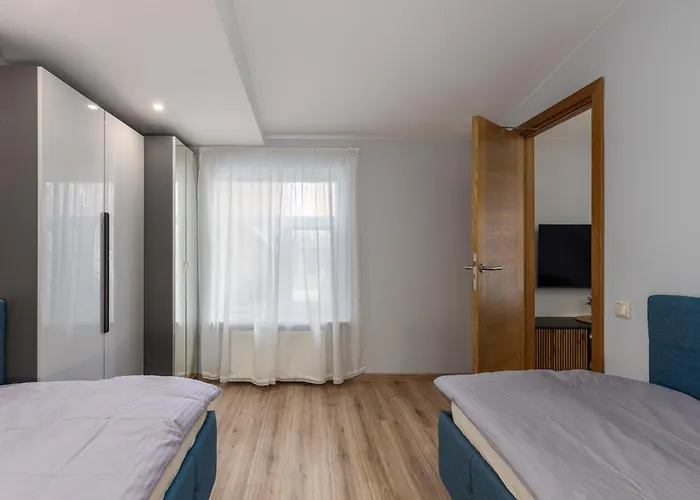 Lab1 House Apartment *